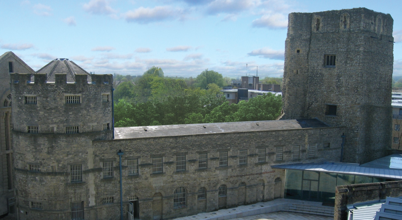 Oxford Castle & Prison - Oxford Bus Company and Thames Travel